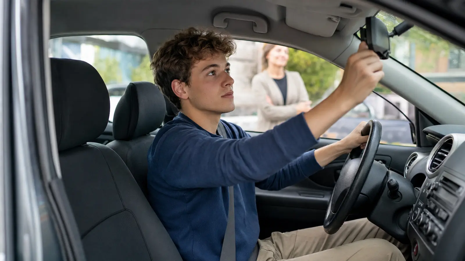 Premier véhicule, premier crédit : le guide du jeune conducteur